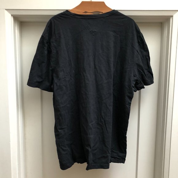 π¨π¦π3/$45 Vintage Men's Tommy Hilfiger T-Shirtπ¨π¦π - Picture 4 of 6